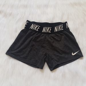 🩳 Nike Dri-Fit Girls Shorts